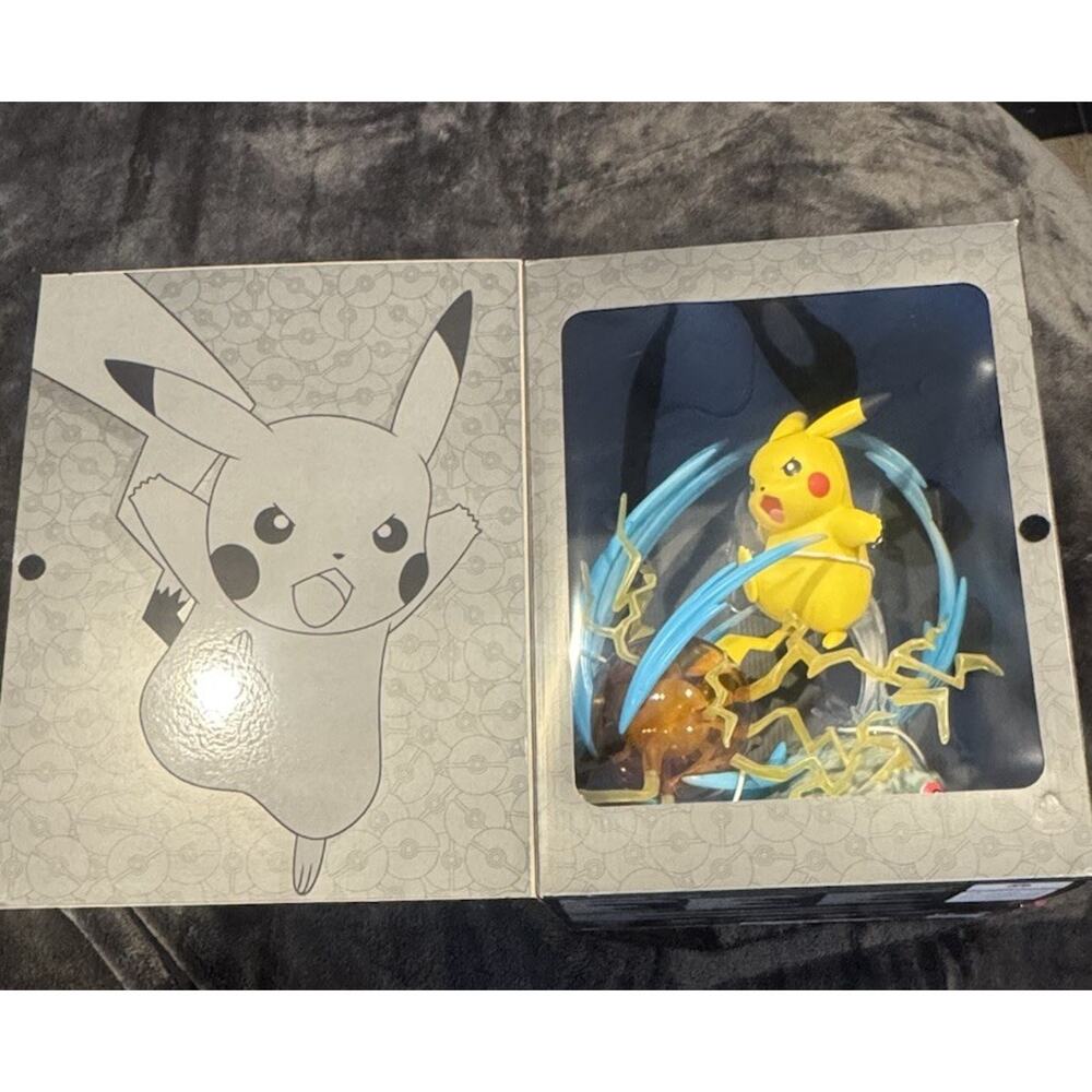 Pokemon Pikachu Deluxe Collector Statue Figure Light FX -Collectible New 1/10 Sc